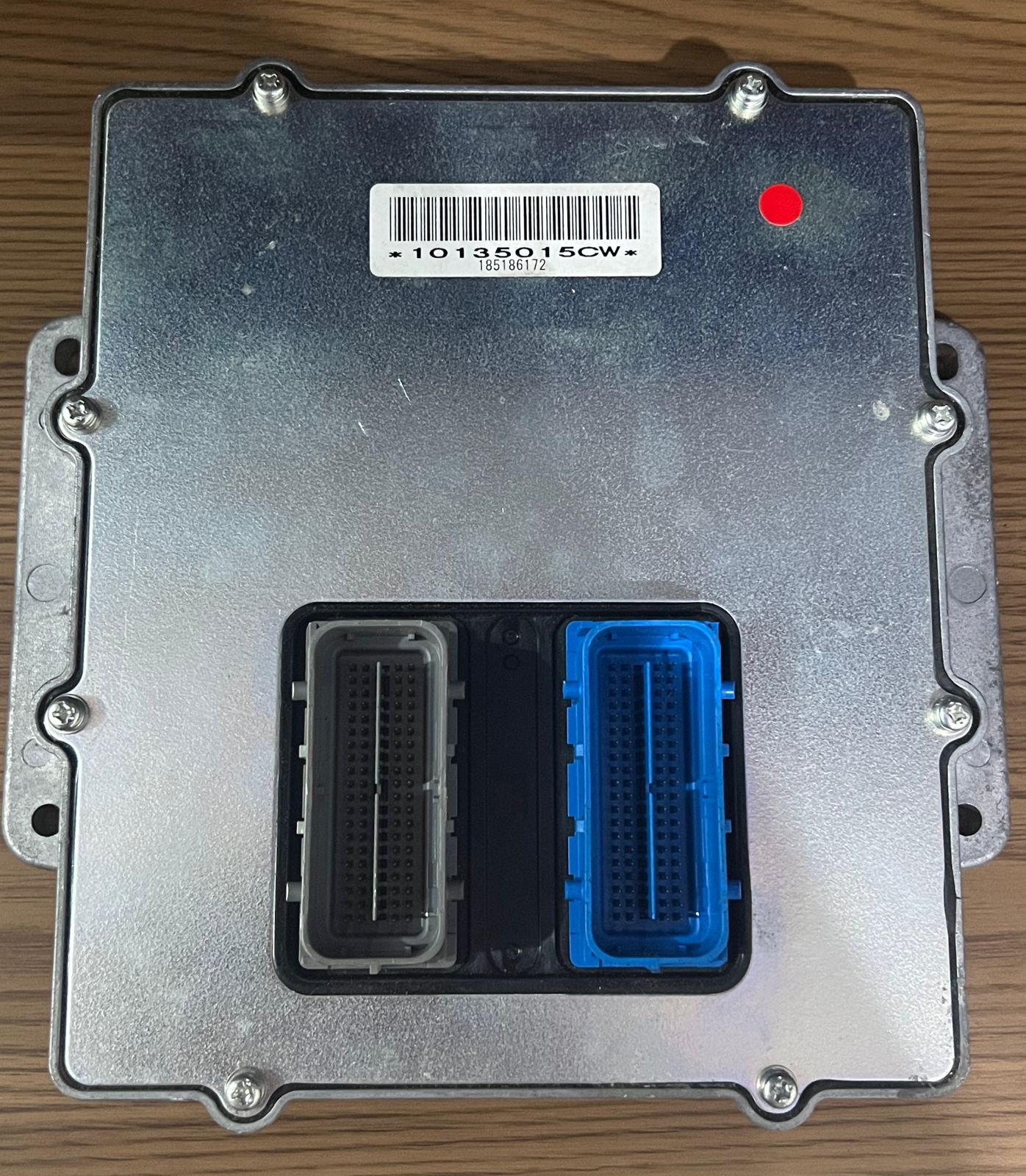 185186172 / 10135015CW  ECU MOTOR UNIDADE DE CONTROLE DO MOTOR ELETRONICO